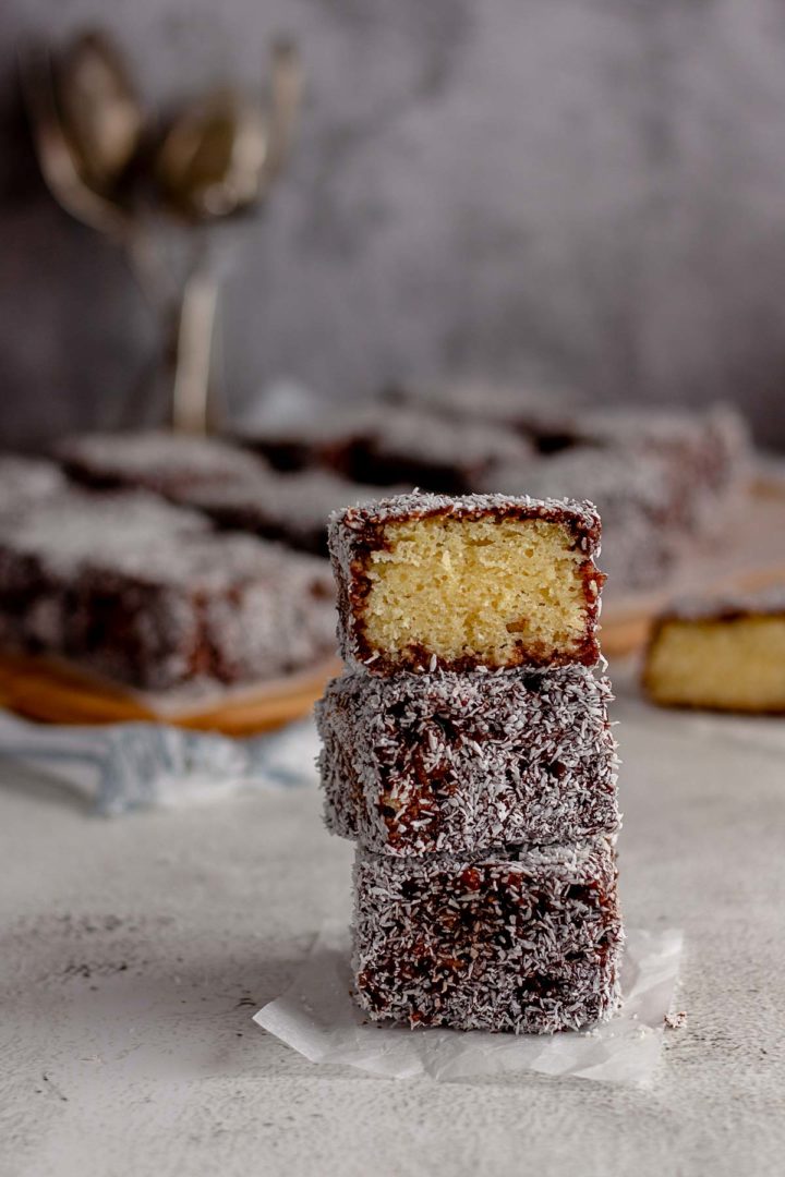 Lamingtons (ystervarkies) stacked on each other