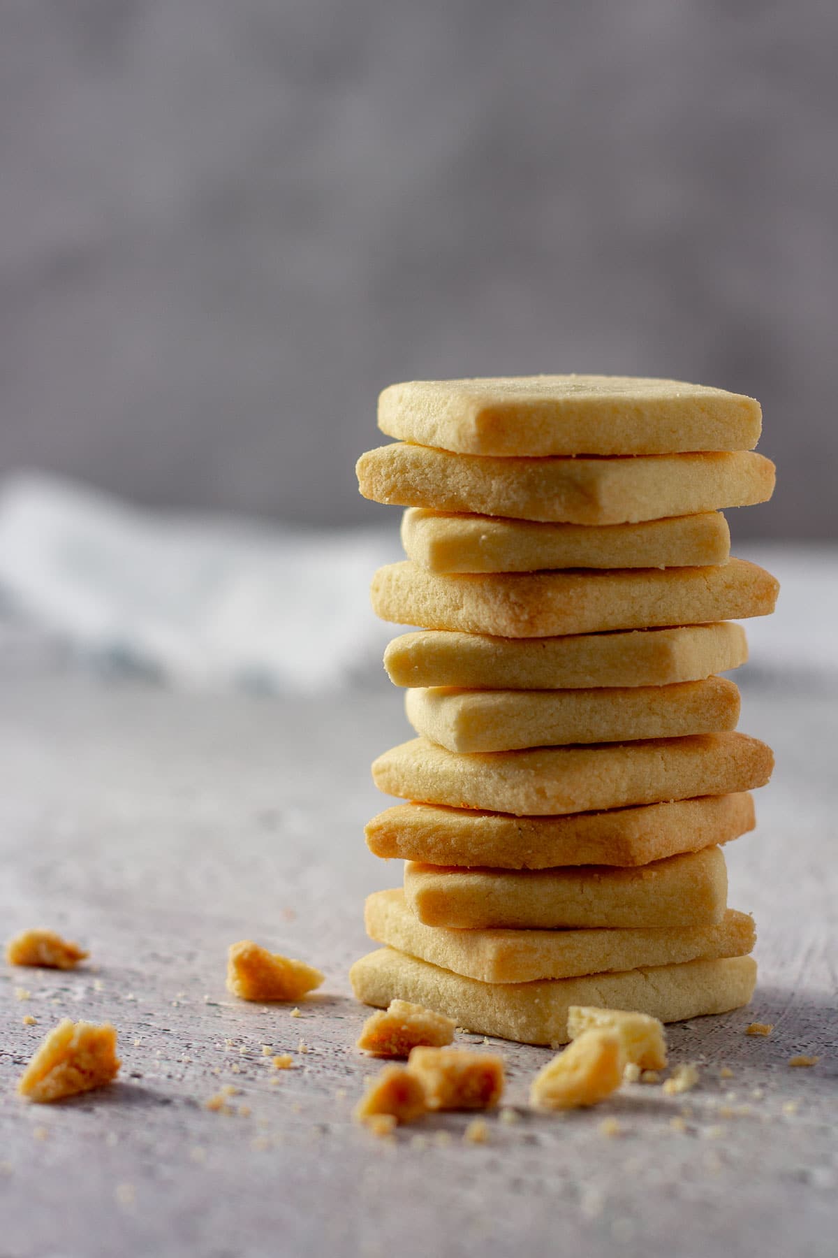 Stacked of Eet-Som-Mor Whipped Shortbread biscuits.