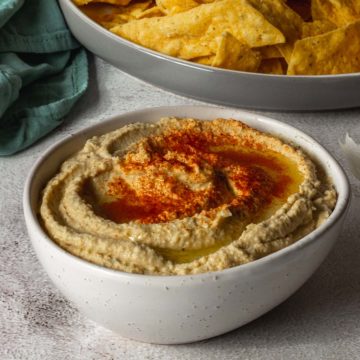 Bowl of Hummus sprinkled with paprika